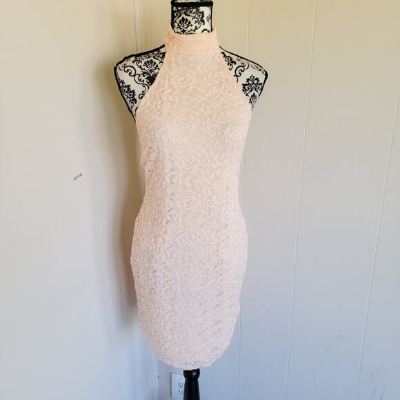 Boohoo Sleeveless Lace Bodycon Mini Dress - Picture 1 of 4